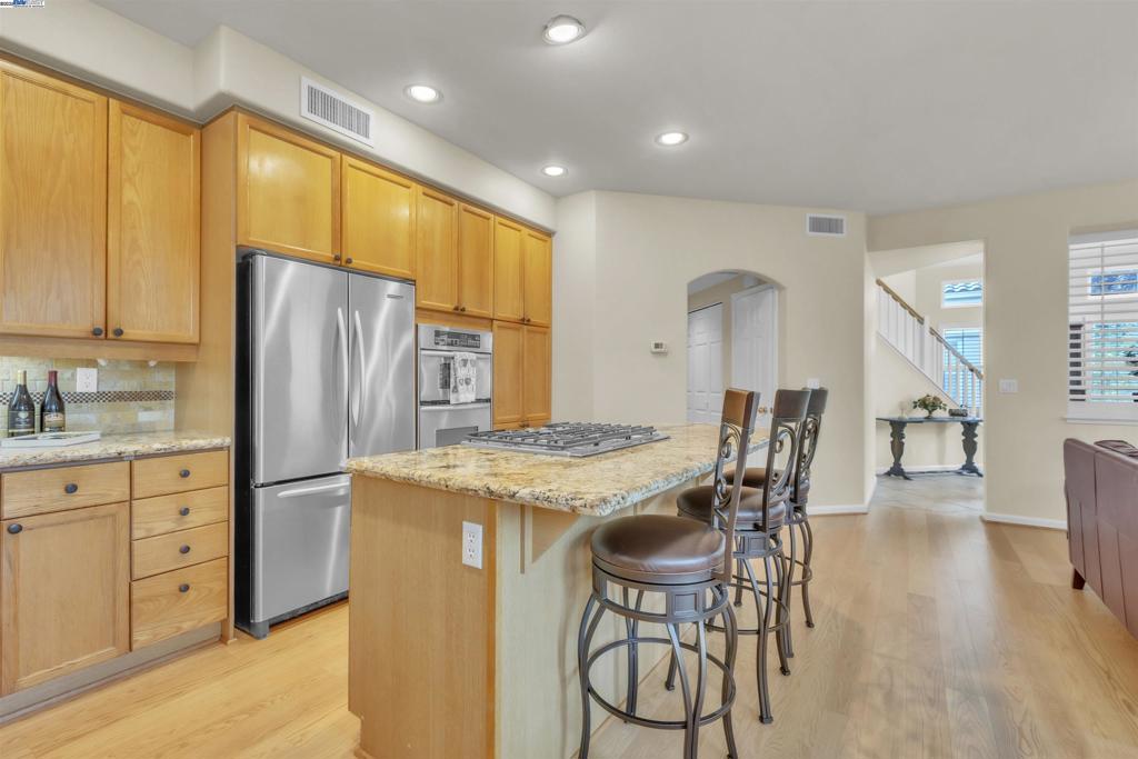 PLEASANTON VALLY - Residential