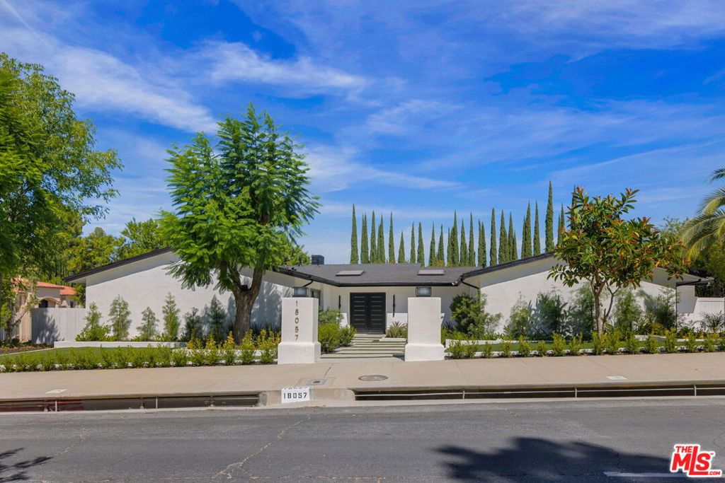 Photo of 18057 Medley Drive, Los Angeles, CA 91316 (MLS # 26984853)