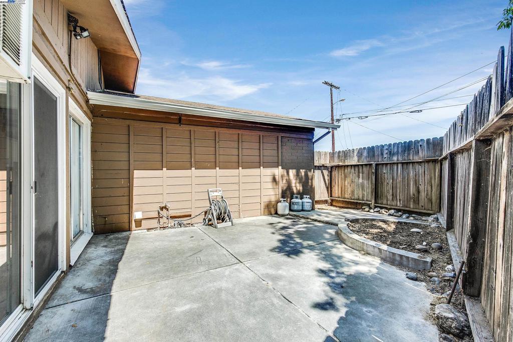 GRANADA - Residential Lease