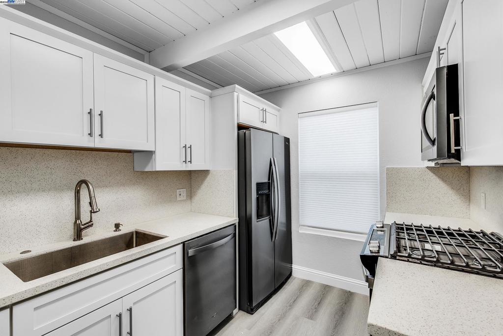 GRANADA - Residential Lease