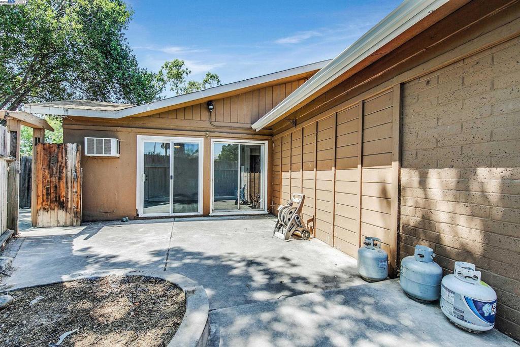 GRANADA - Residential Lease