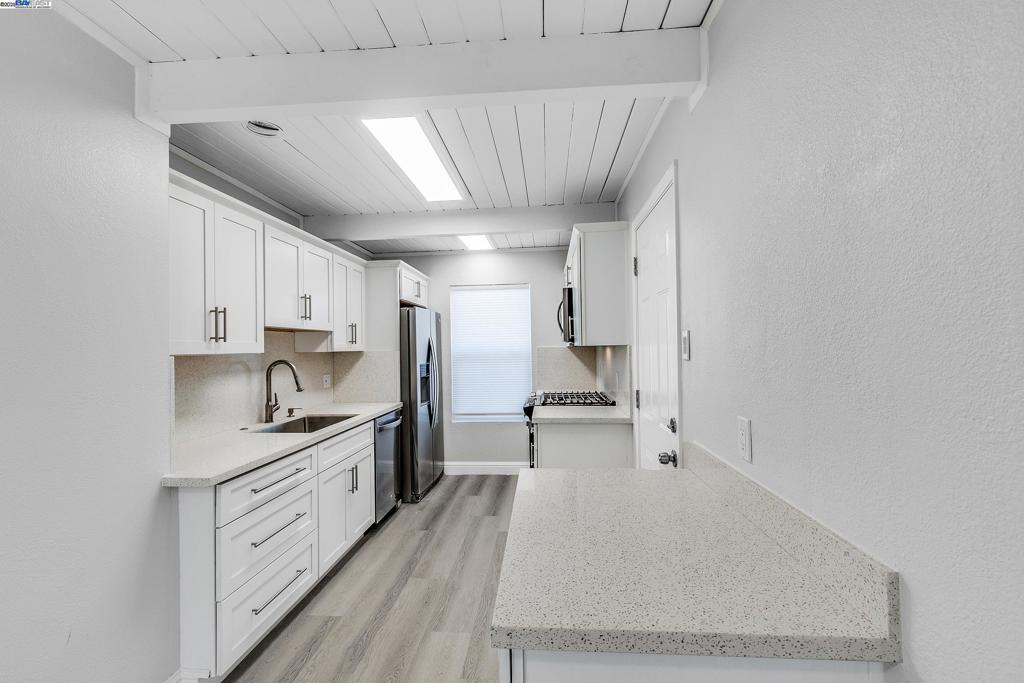 GRANADA - Residential Lease