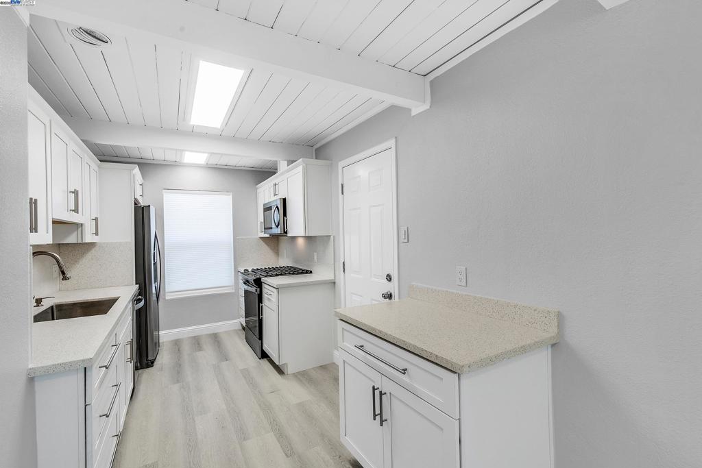 GRANADA - Residential Lease