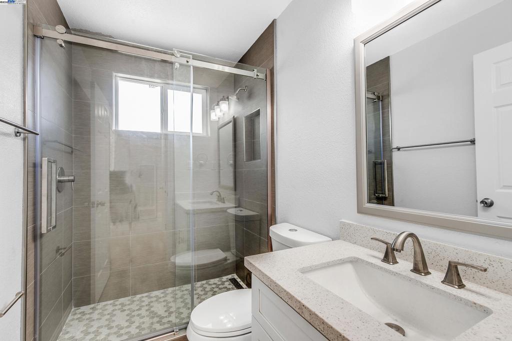 GRANADA - Residential Lease