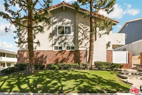 Photo of 710 N GUADALUPE Avenue #6, Redondo Beach, CA 90277 (MLS # 25629961)
