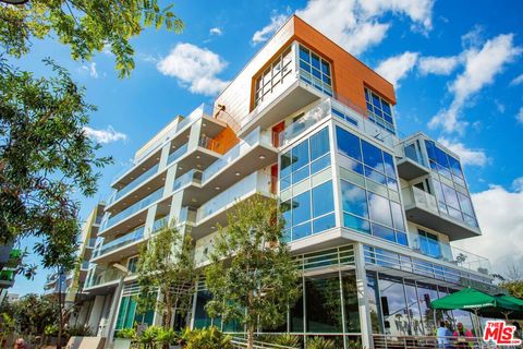 Photo of 1705 Ocean Ave AVE #212, Santa Monica, CA 90401 (MLS # 26835151)