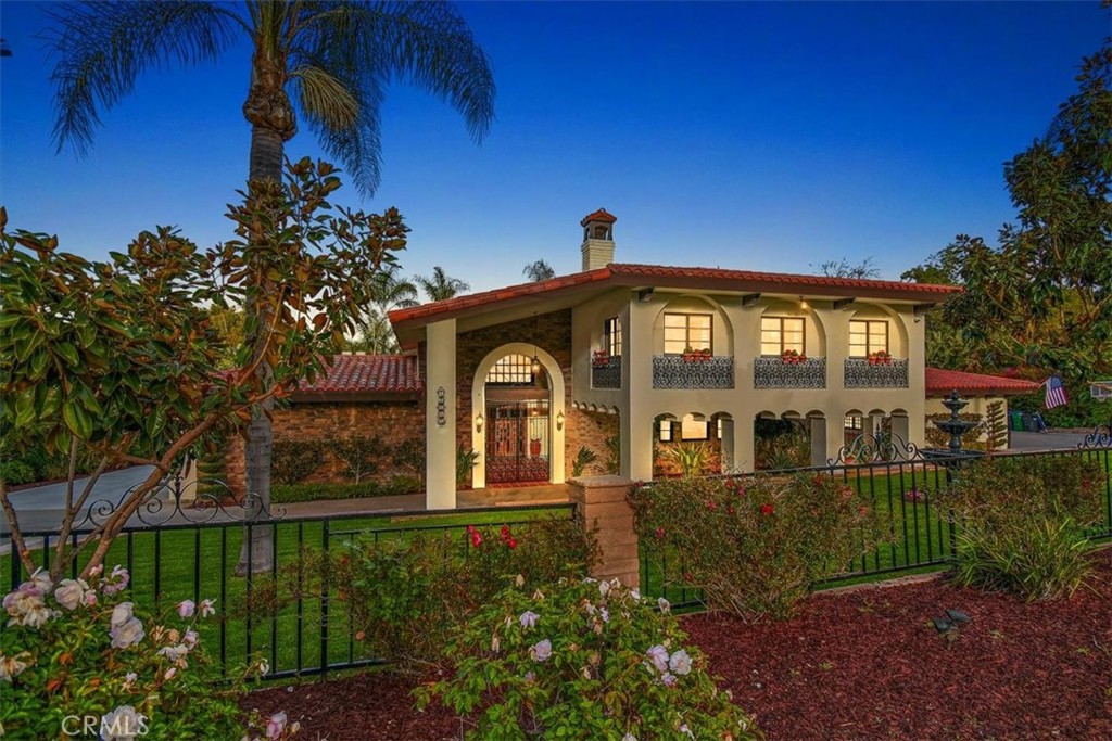 10612 S Morada Drive