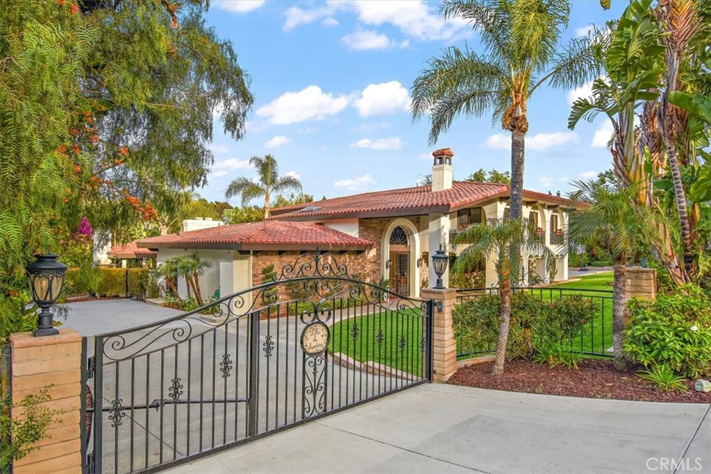 10612 S Morada Drive