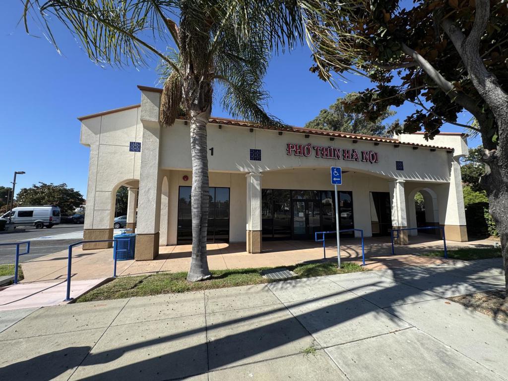 61 Serra Way