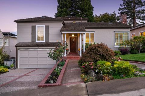 Photo of 331 Sonora Drive, San Mateo, CA 94402 (MLS # ML82025186)