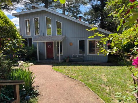 Photo of 200 Railroad Avenue, Ben Lomond, CA 95005 (MLS # ML82046225)