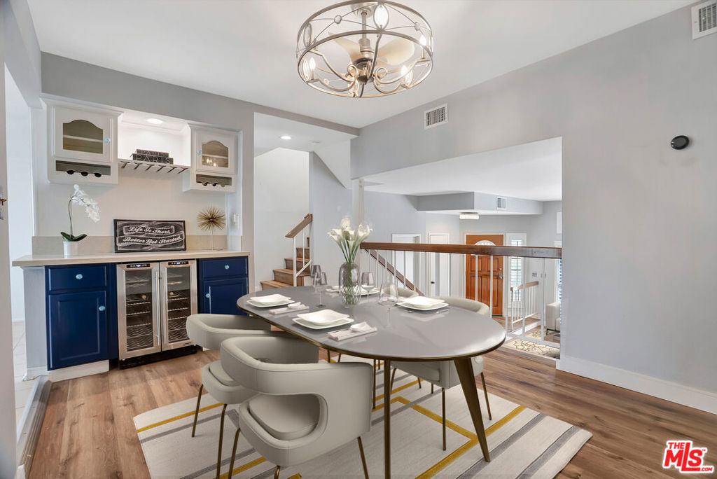 7100 Balboa Boulevard 703