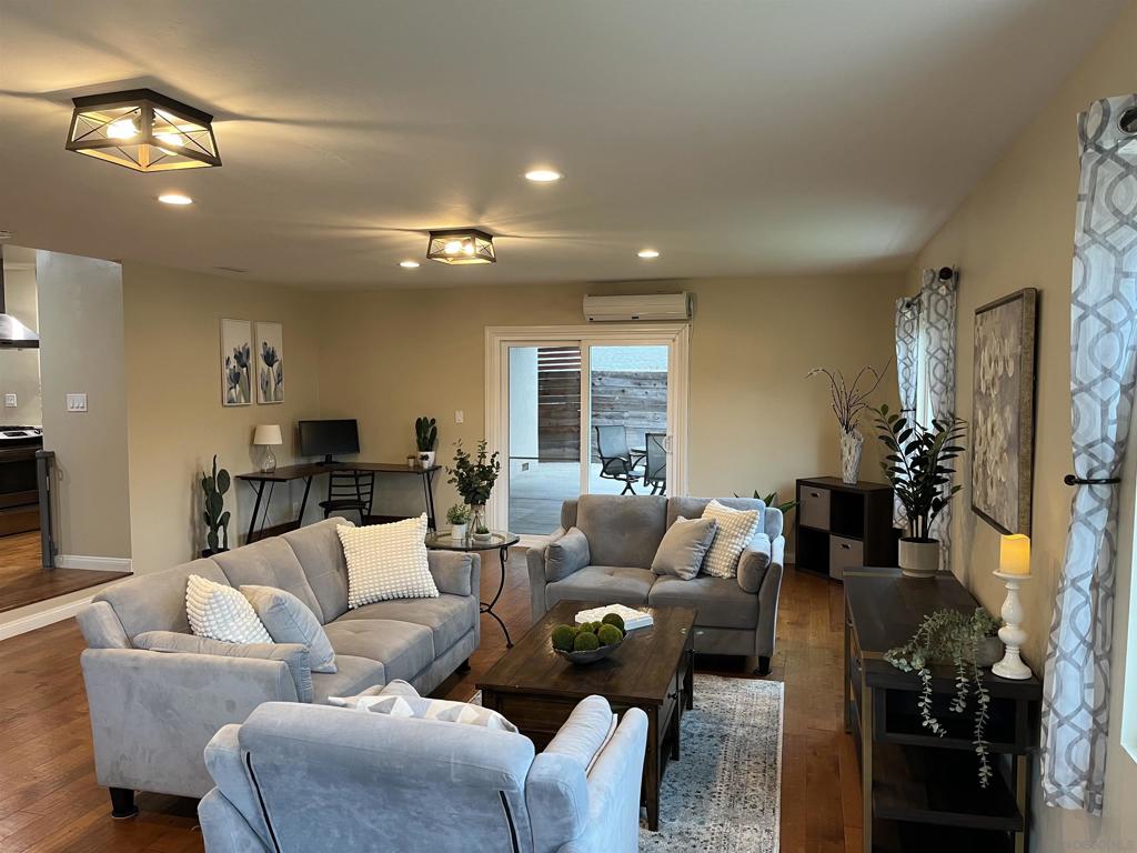 La Mesa - Residential