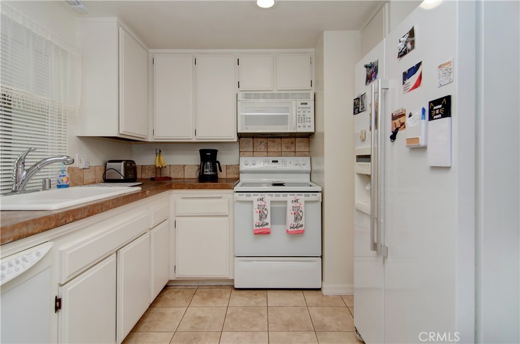 8566 Van Ness Court 21D