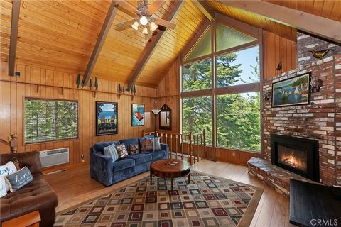 Photo of 535 Pioneer Road, Lake Arrowhead, CA 92352 (MLS # IG25116942)