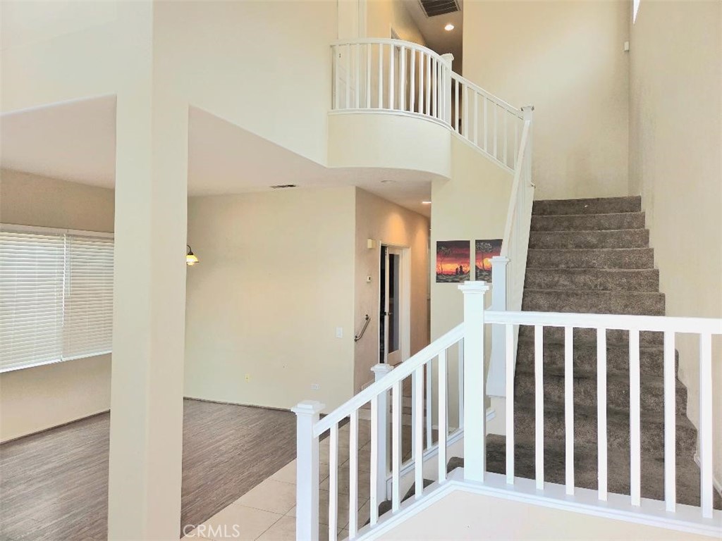227 S Poplar
