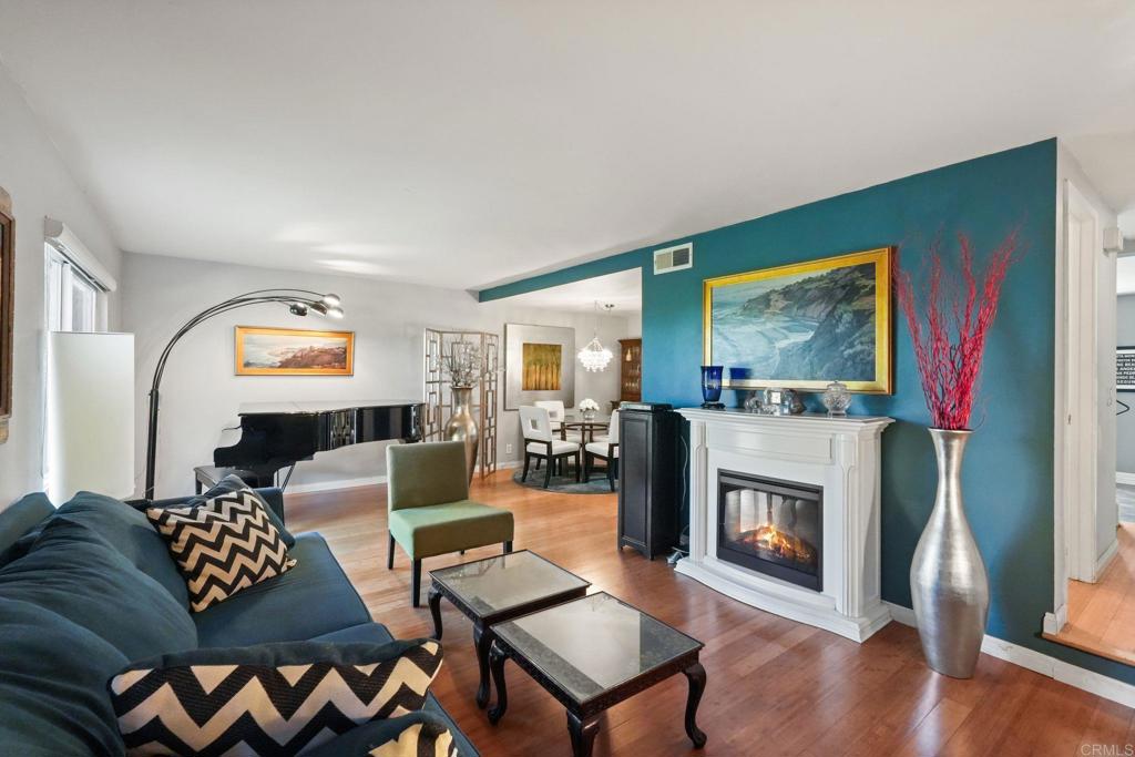 10144 Bloomfield Avenue