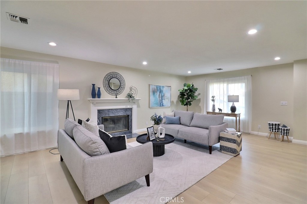 9718 Windsor Lane