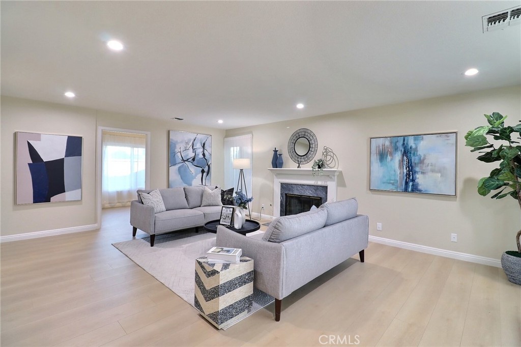 9718 Windsor Lane
