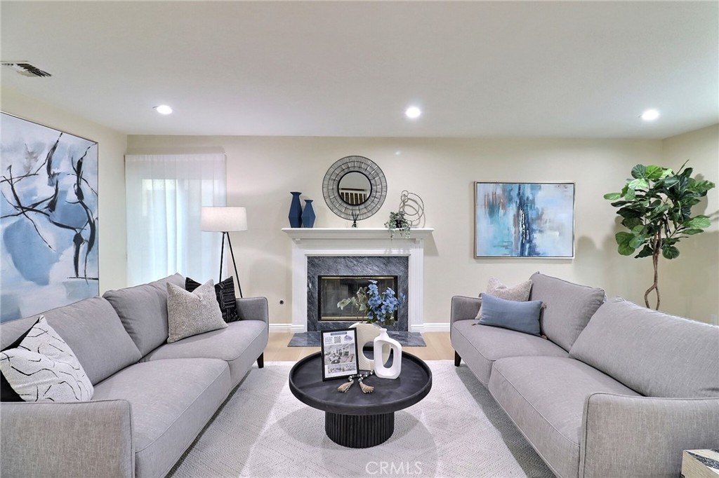 9718 Windsor Lane
