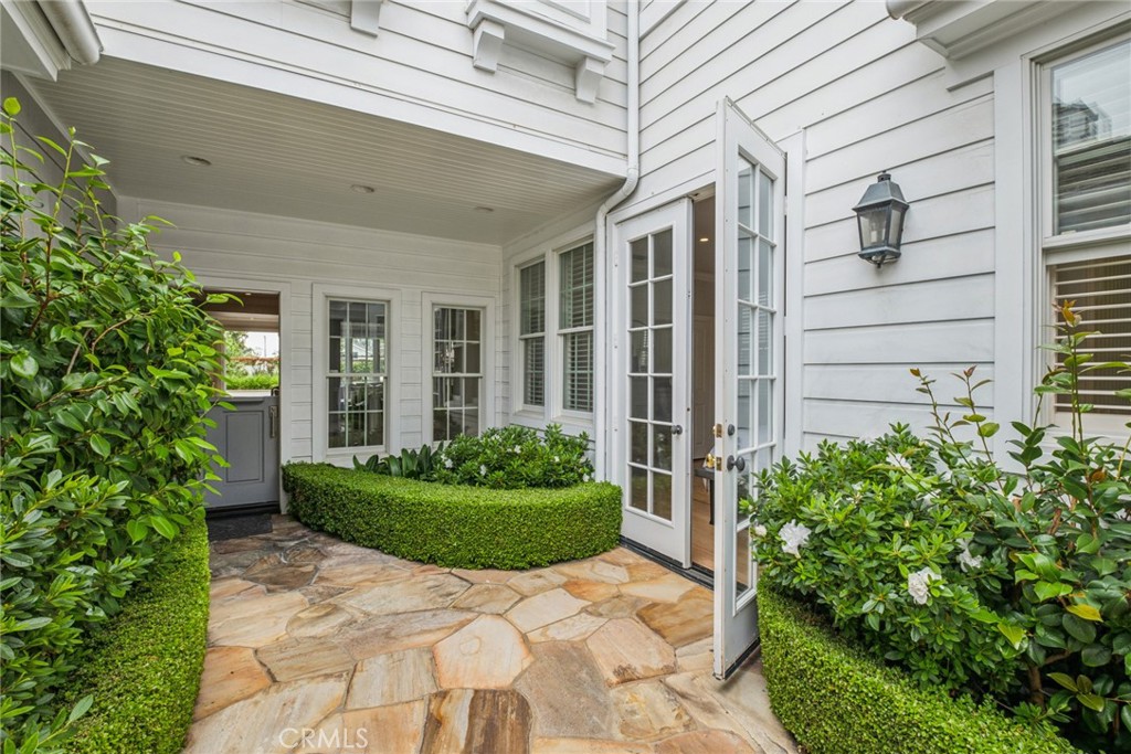 Castaways (CAST) - Residential Lease