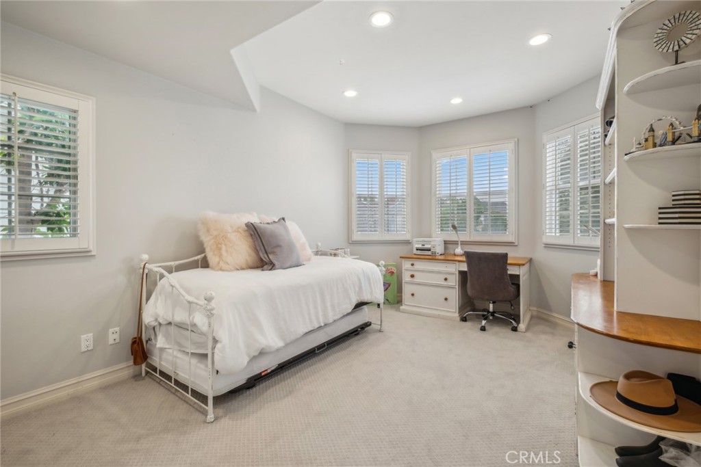 Castaways (CAST) - Residential Lease