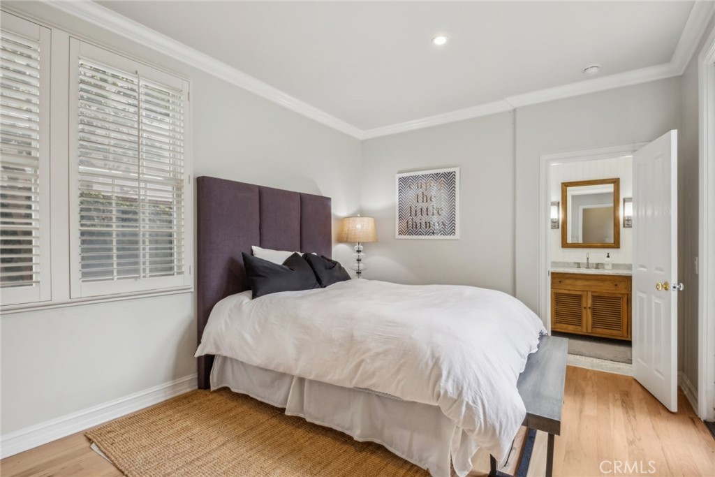 Castaways (CAST) - Residential Lease