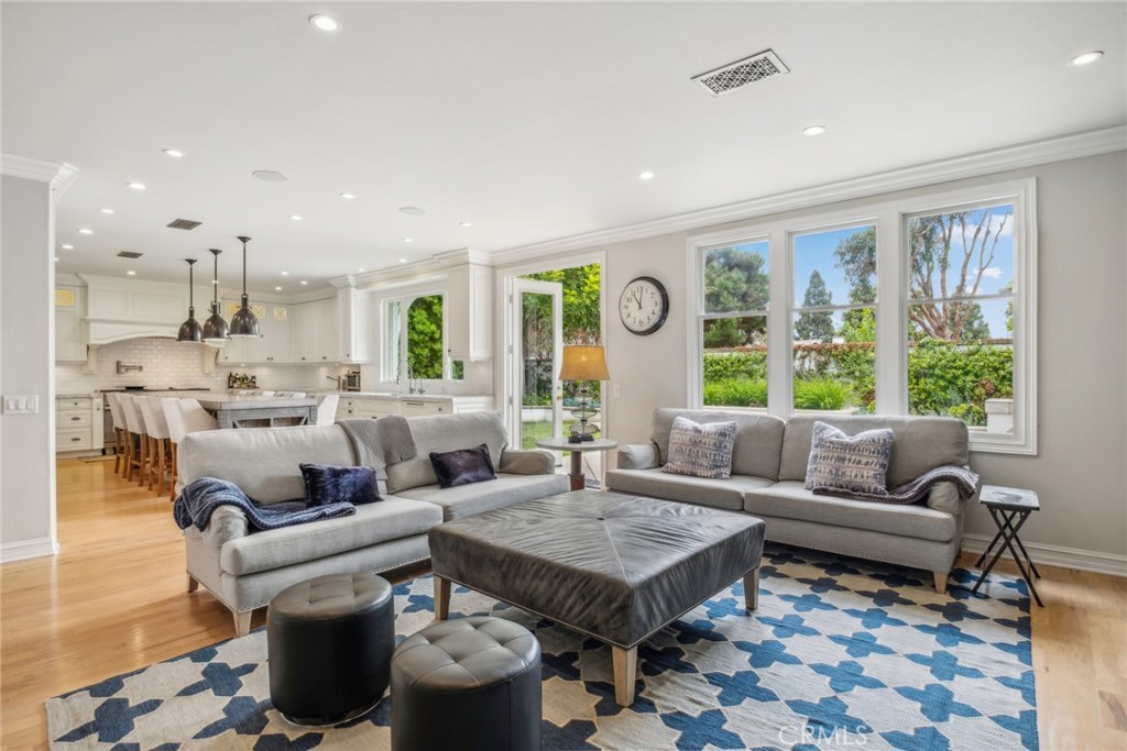 Castaways (CAST) - Residential Lease