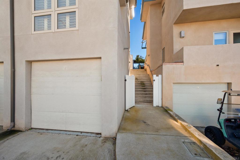 Ocean Beach - Residential