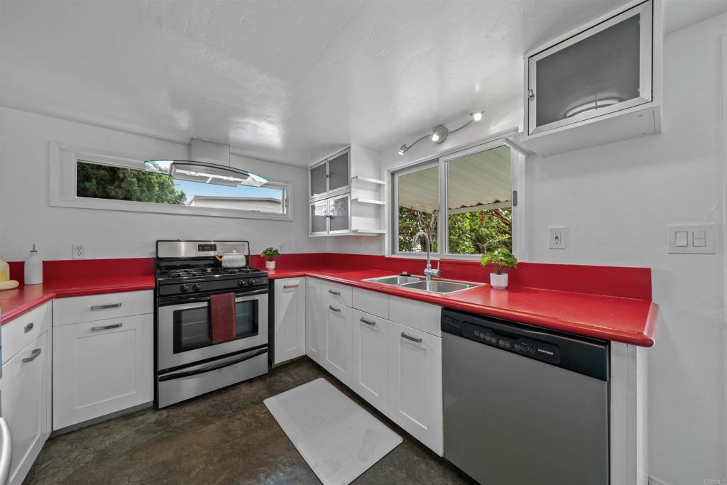 699 N Vulcan Ave Spc 133