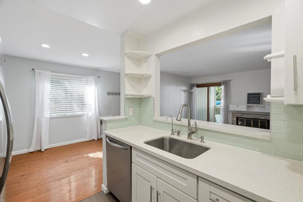 1534 Alma Terrace