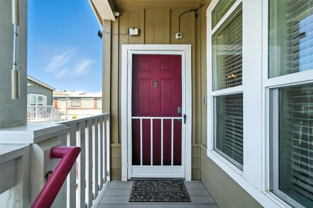 Mountain View, California 94041, United States, 3 Bedrooms Bedrooms, ,2 BathroomsBathrooms,Residential,Active,161025