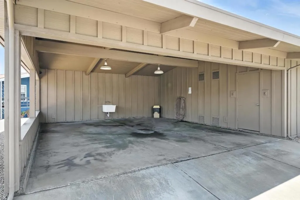 Mountain View, California 94041, United States, 3 Bedrooms Bedrooms, ,2 BathroomsBathrooms,Residential,Active,161025