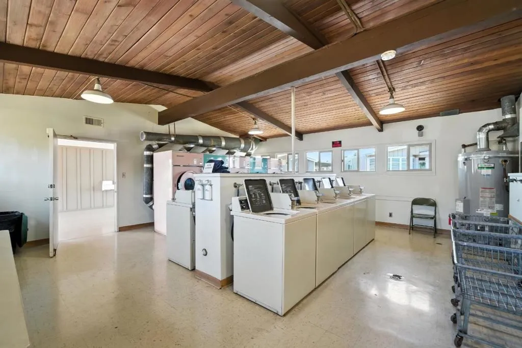 Mountain View, California 94041, United States, 3 Bedrooms Bedrooms, ,2 BathroomsBathrooms,Residential,Active,161025