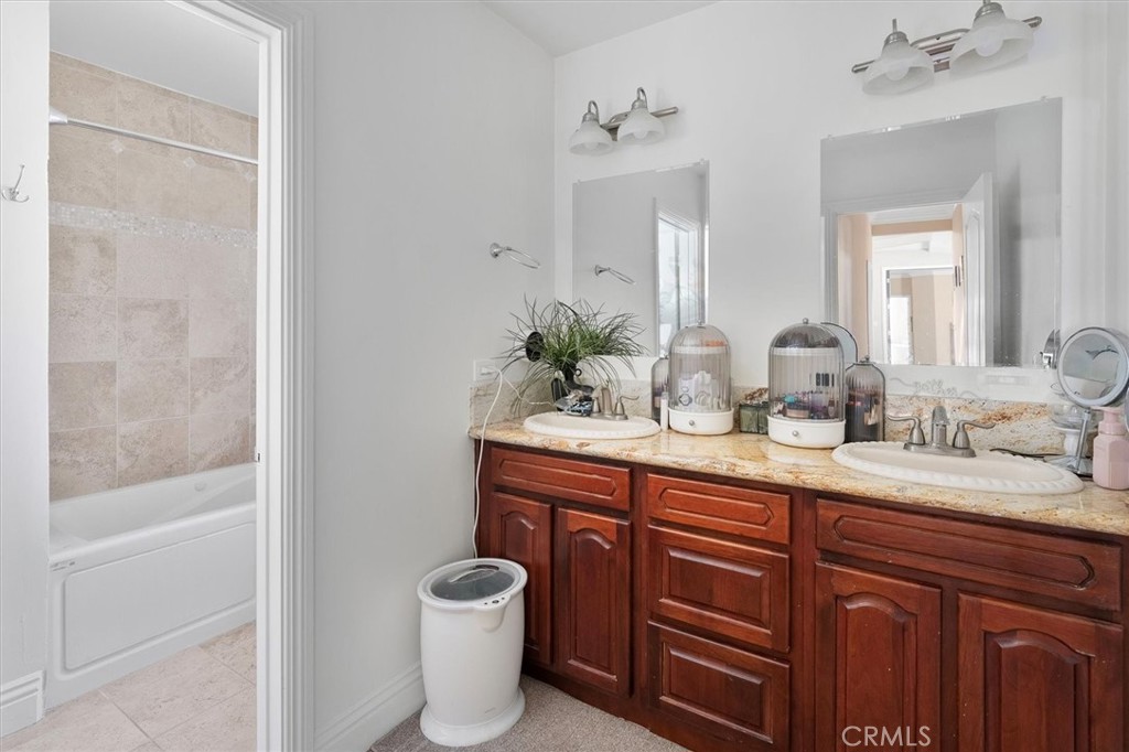 Custom Agua Dulce (CADUL) - Residential