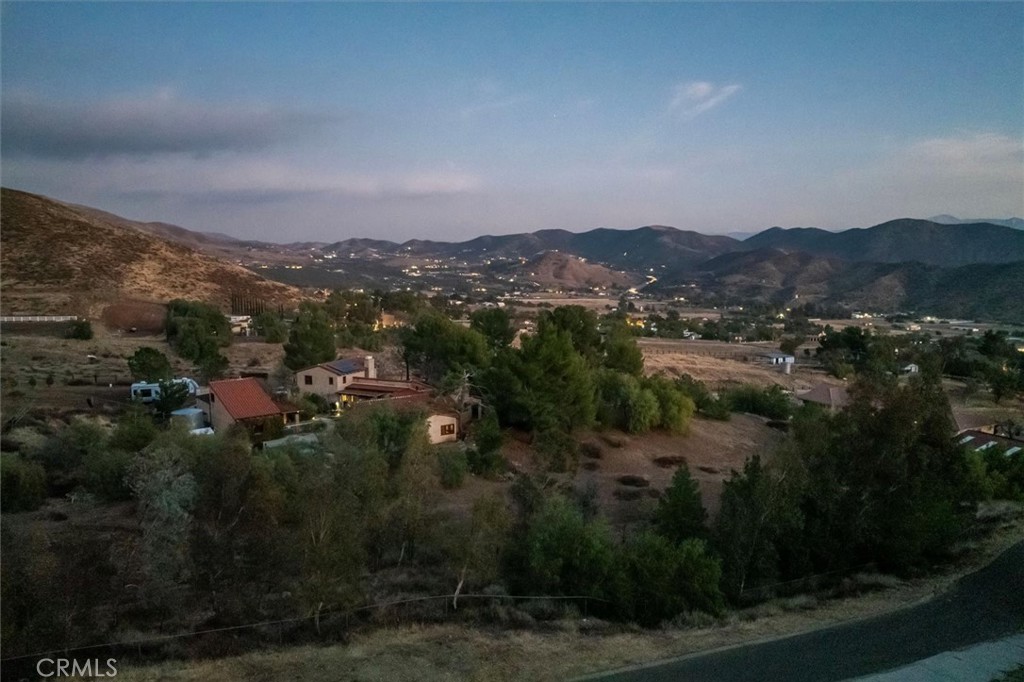 Custom Agua Dulce (CADUL) - Residential