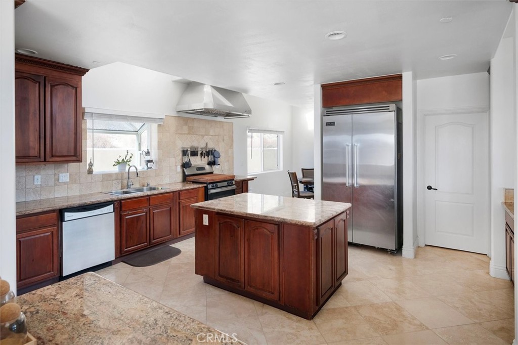 Custom Agua Dulce (CADUL) - Residential