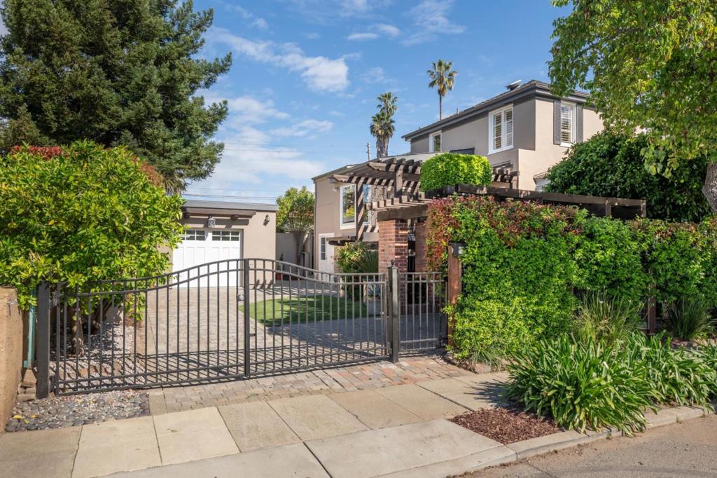1120 Palm Avenue
