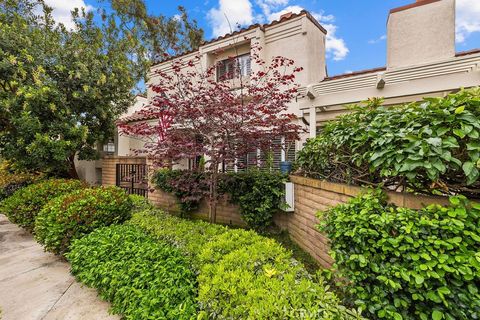 38 Navarre Irvine CA 92612