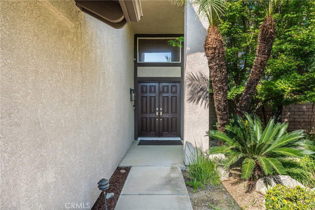 14175 Wildrose Lane