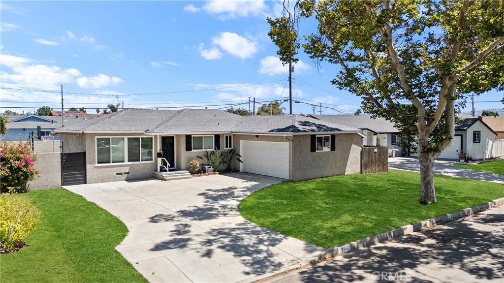 330 Glenshaw Drive
