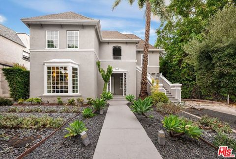 Photo of 434 N Genesee Avenue, Los Angeles, CA 90036 (MLS # 26636111)