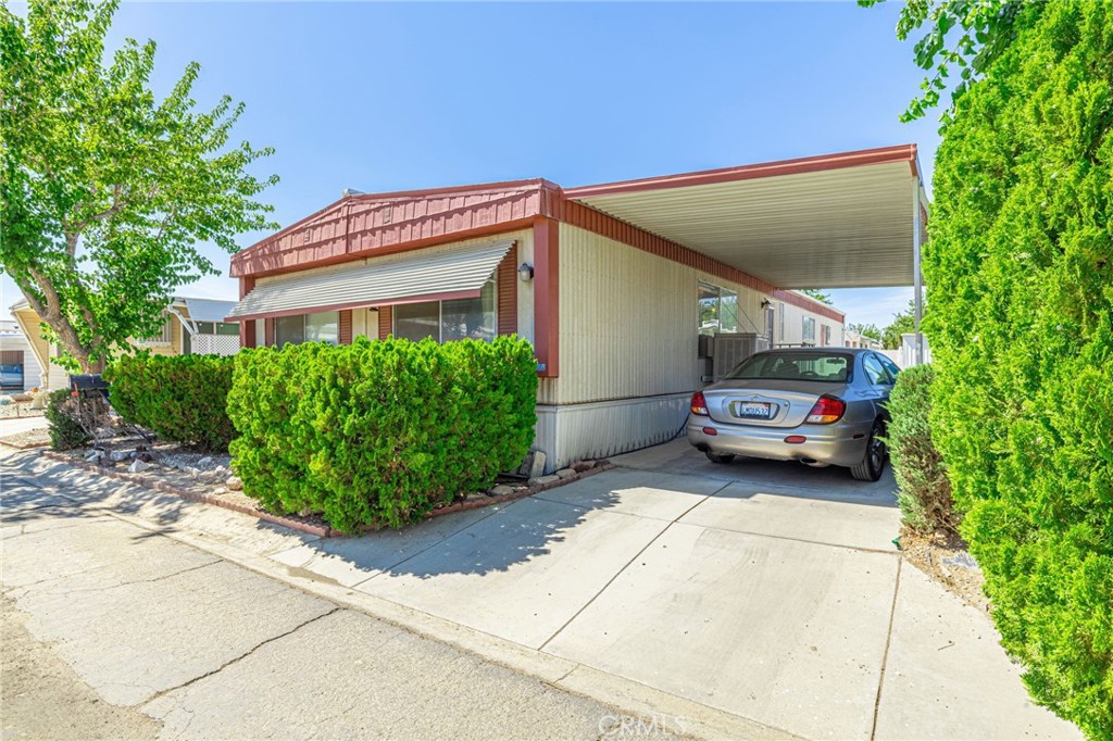2550 E Avenue I 94