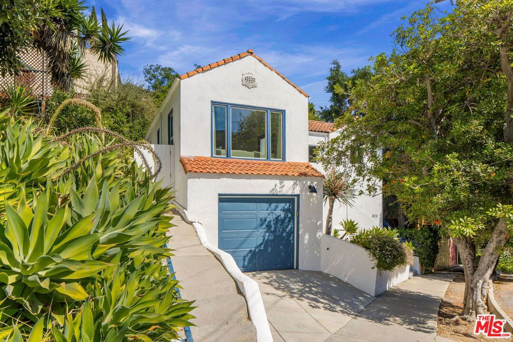 3123 Berkeley Avenue