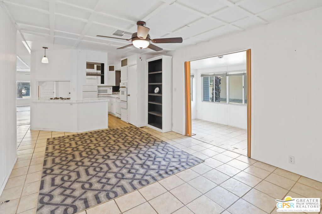 Date Palm Country Cl - Manufactured In Park