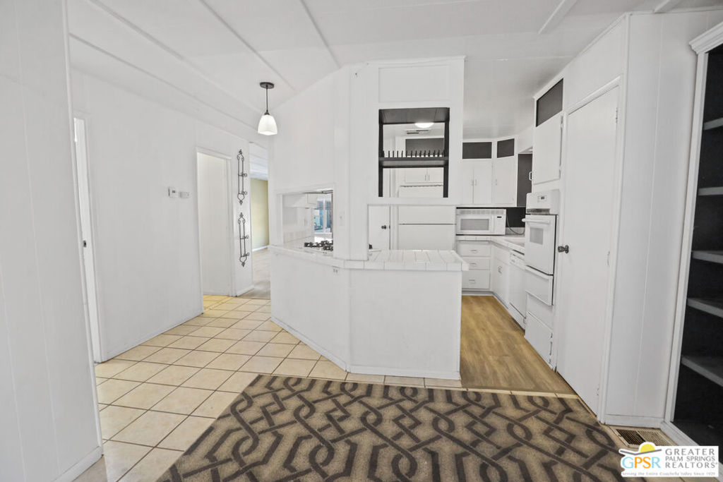 Date Palm Country Cl - Manufactured In Park