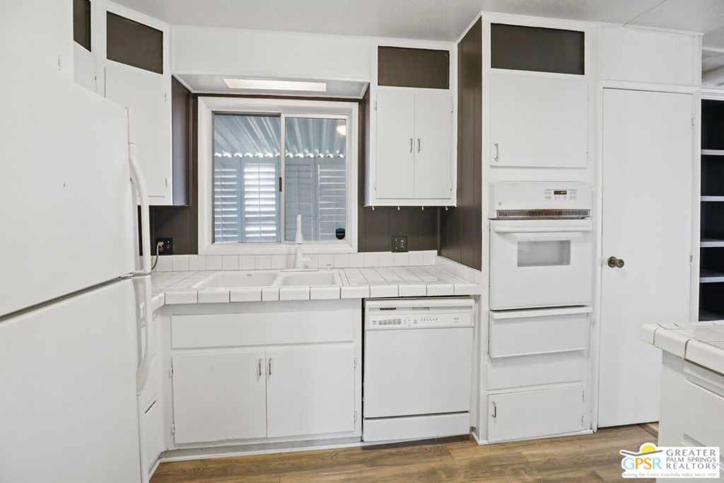 Date Palm Country Cl - Manufactured In Park