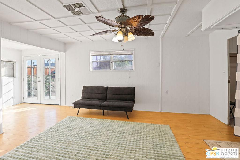 Date Palm Country Cl - Manufactured In Park