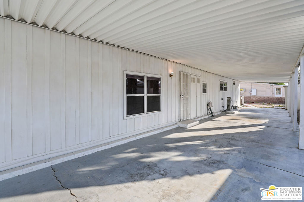 Date Palm Country Cl - Manufactured In Park