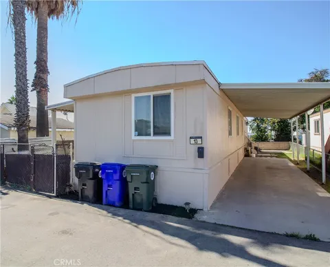 10701 Cedar Vlg Unit 13, Bloomington, CA 92316 - MLS#: IG26051254